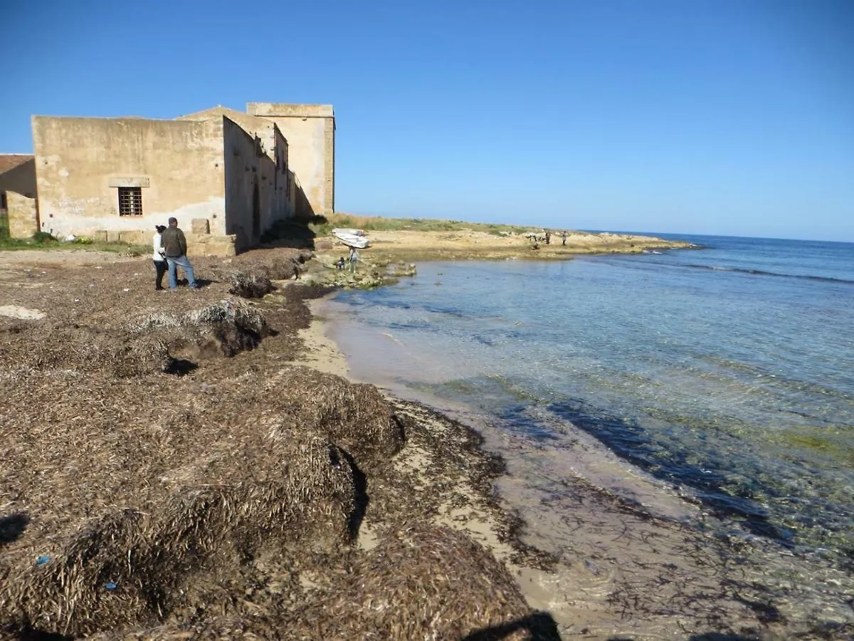 B&B Le Grotte Cinisi 0*,